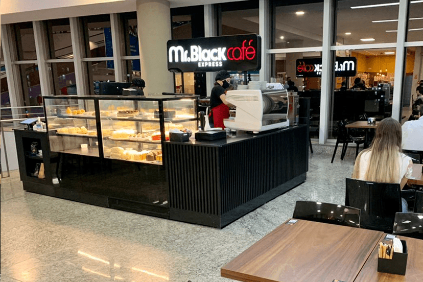 mr black cafe Power Shopping Centerminas