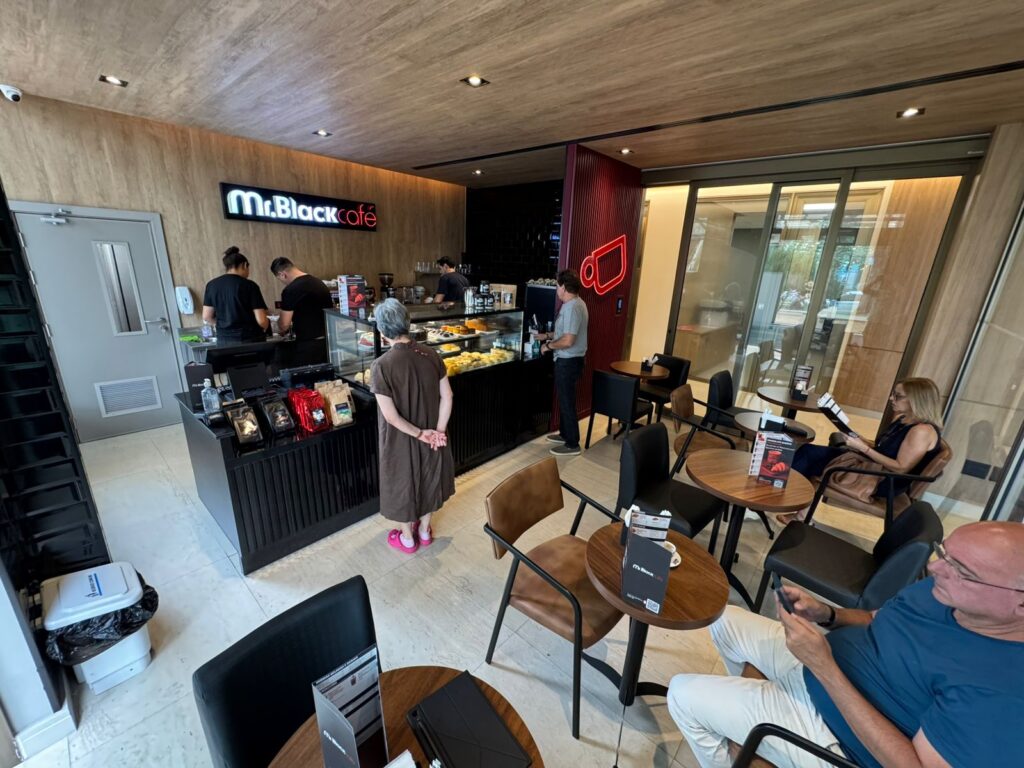 Mr. Black Café - Premier Brooklin